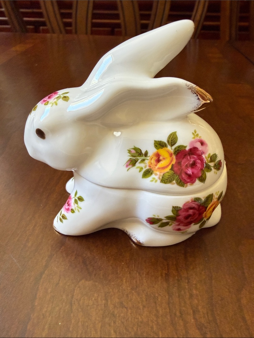 Fine bone china Cottage Rose Bunny rabbit trinket box or candle rose flower